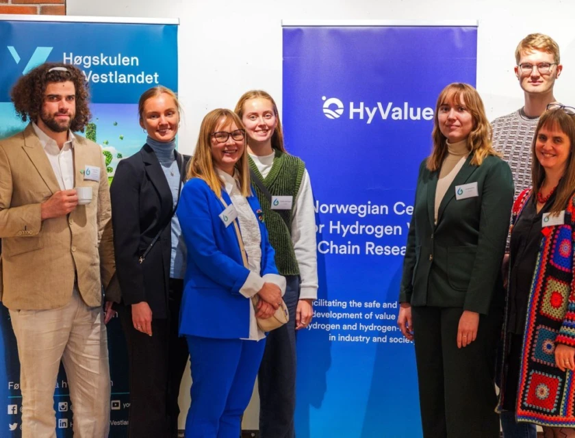 Default image description