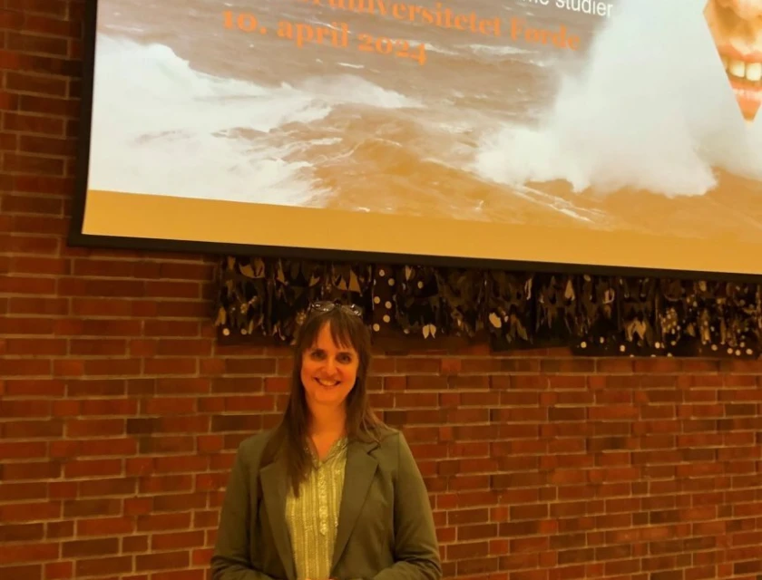 Default image description