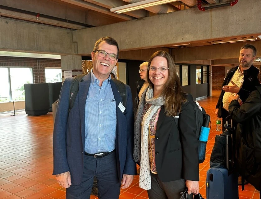 Default image description