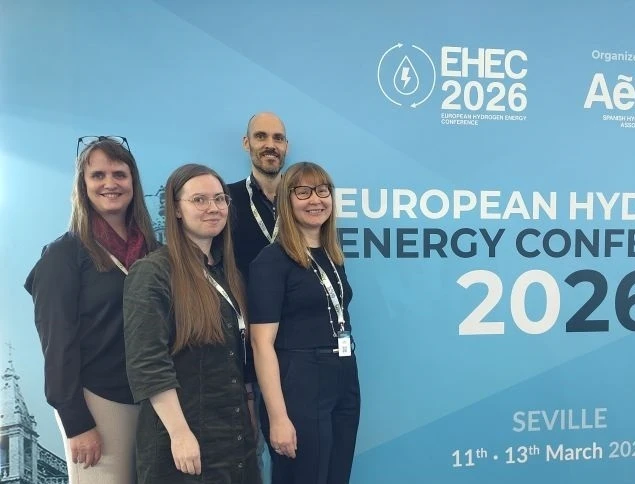 Default image description