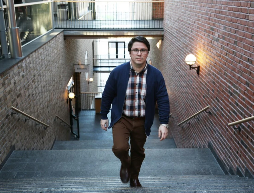 Default image description